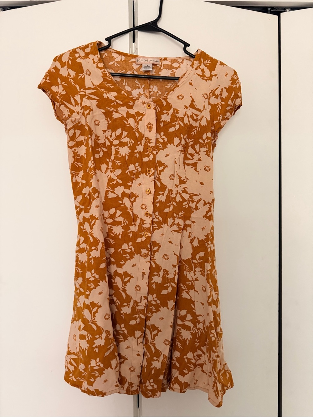 BOG Collective Women's Floral Button-Front Dress in Rust and Cream